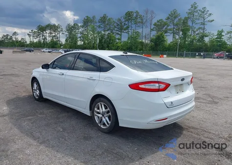 2013 Ford Fusion Se z USA, uszkodzony, nr VIN 3FA6P0HR4DR289243